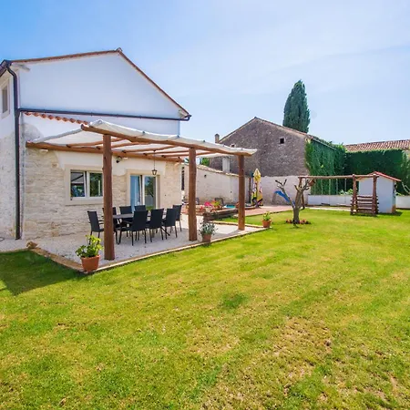 Milena, A Rustic Summer Haven With Pool, Pets Welcome! * Modrušani