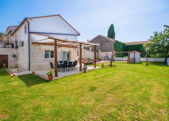 Milena, A Rustic Summer Haven With Pool, Pets Welcome! * Modrušani