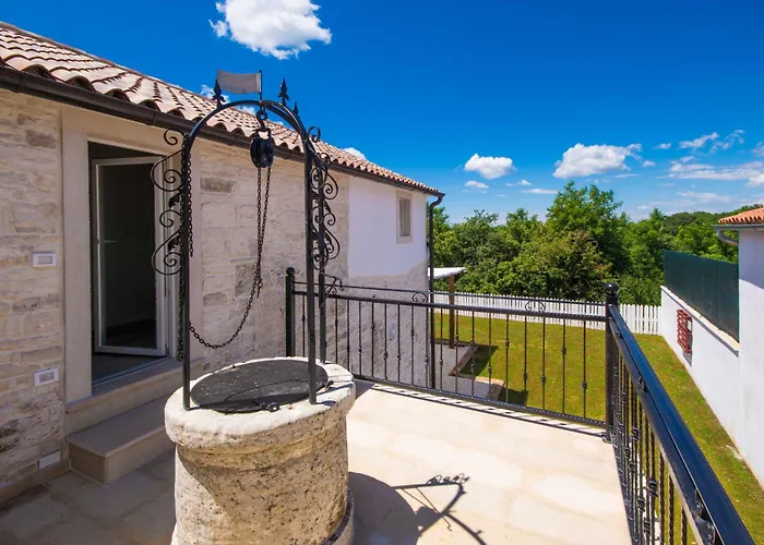 Milena, A Rustic Summer Haven With Pool, Pets Welcome! * Modrušani