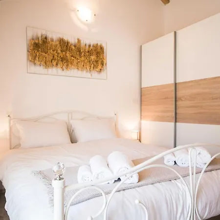 Milena, A Rustic Summer Haven With Pool, Pets Welcome! Modrušani